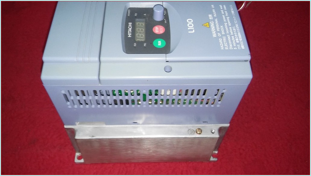 HITACHI L100 3KW SÜRÜCÜ